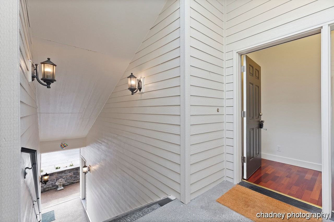 10104 Se Bristol Loop - Photo 3 of 20