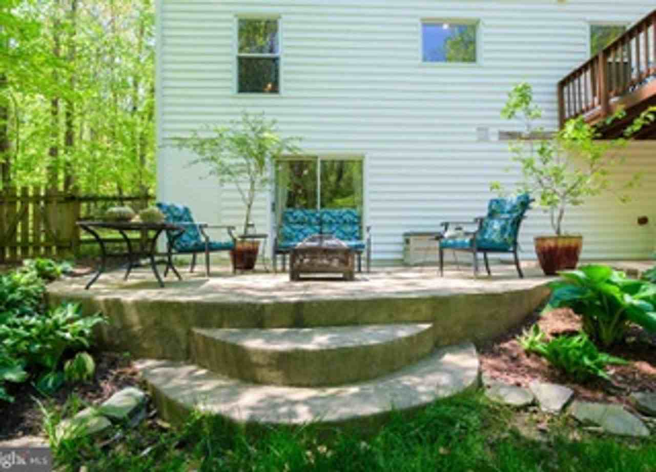 391 Windermere Dr - Photo 4 of 30
