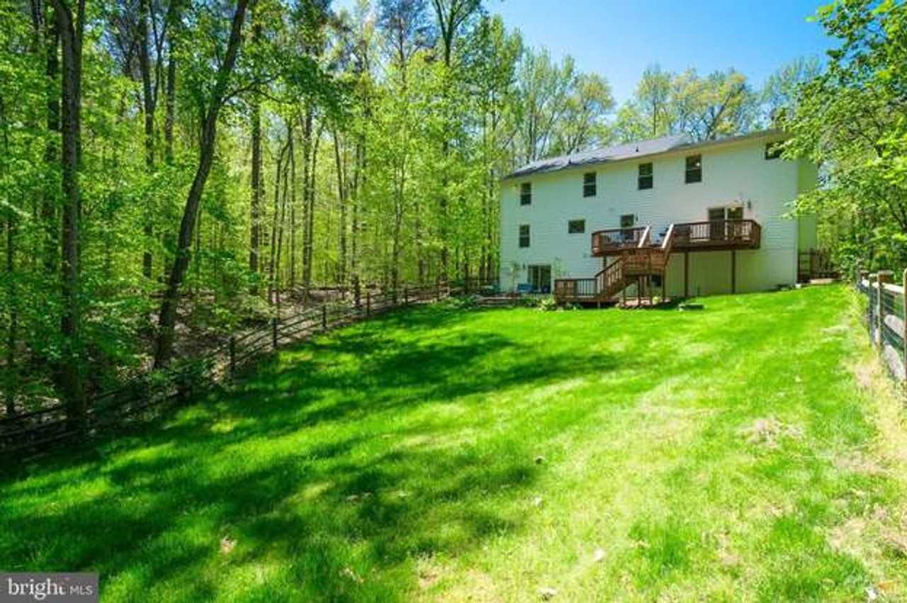 391 Windermere Dr - Photo 6 of 30