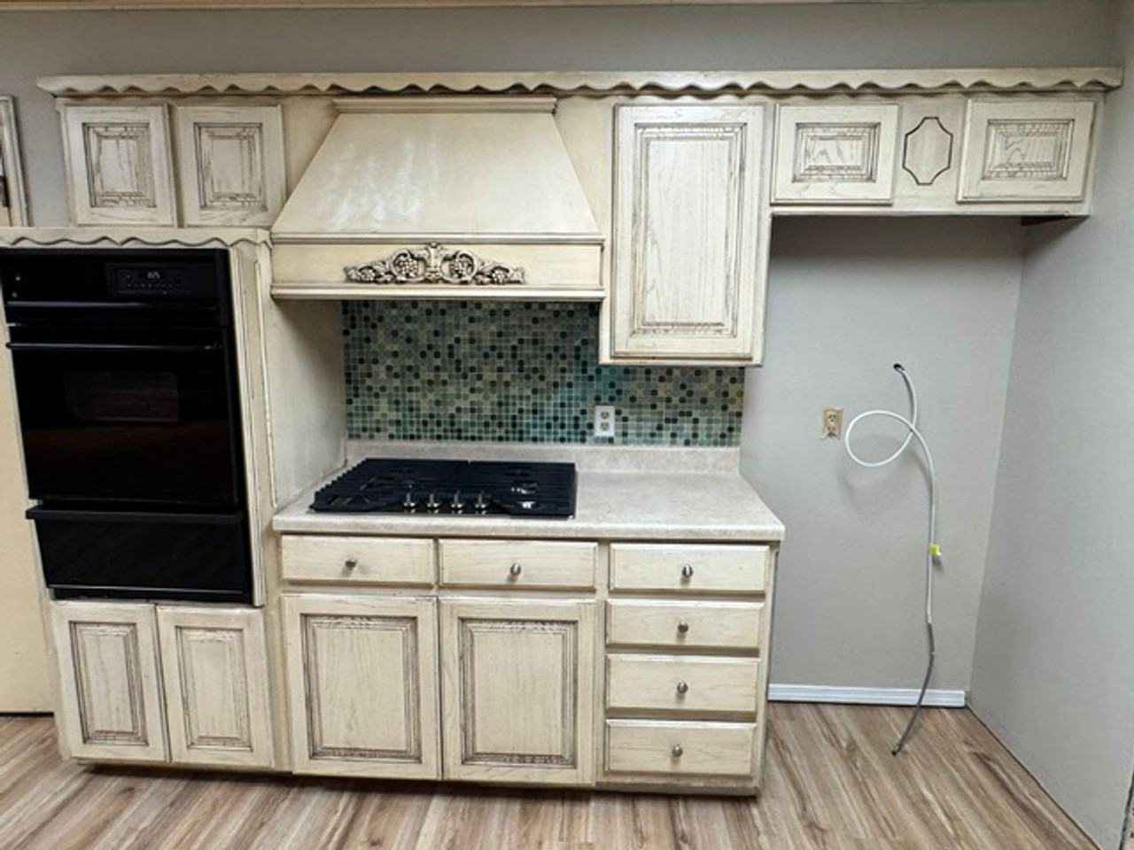 2204 Edgewood Dr - Photo 6 of 21