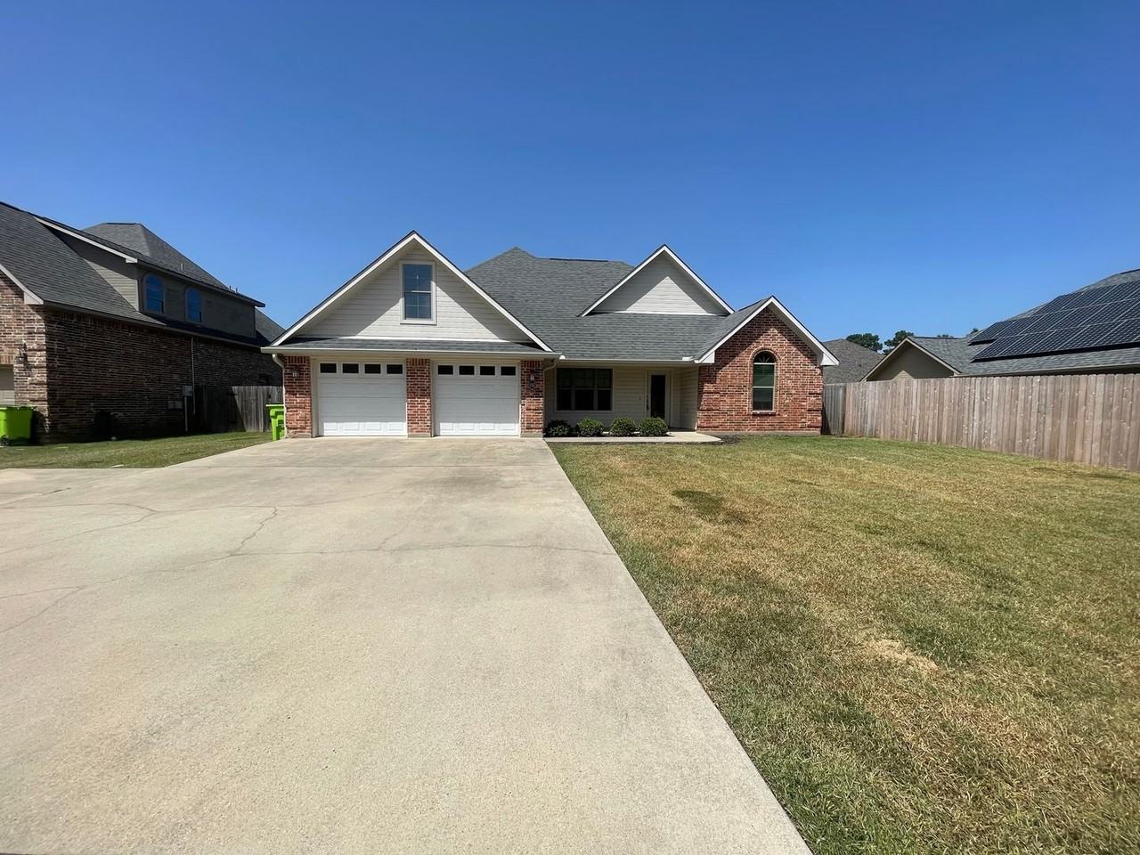 132 Lola Cir - Photo 2 of 22