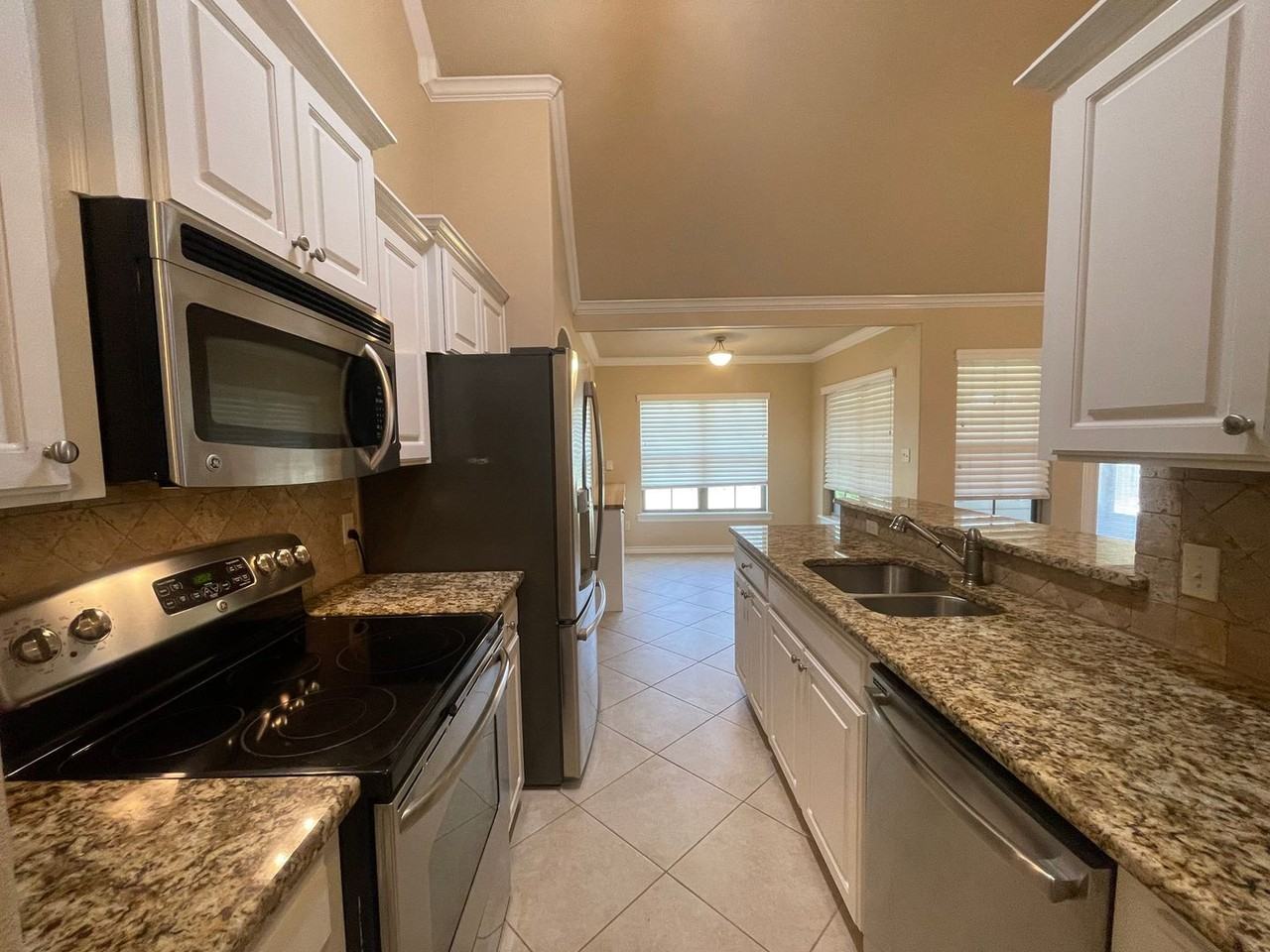 132 Lola Cir - Photo 7 of 22