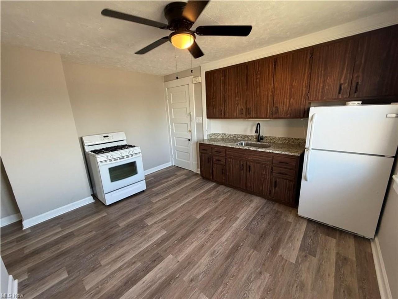 1462 Felton Rd - Photo 6 of 12