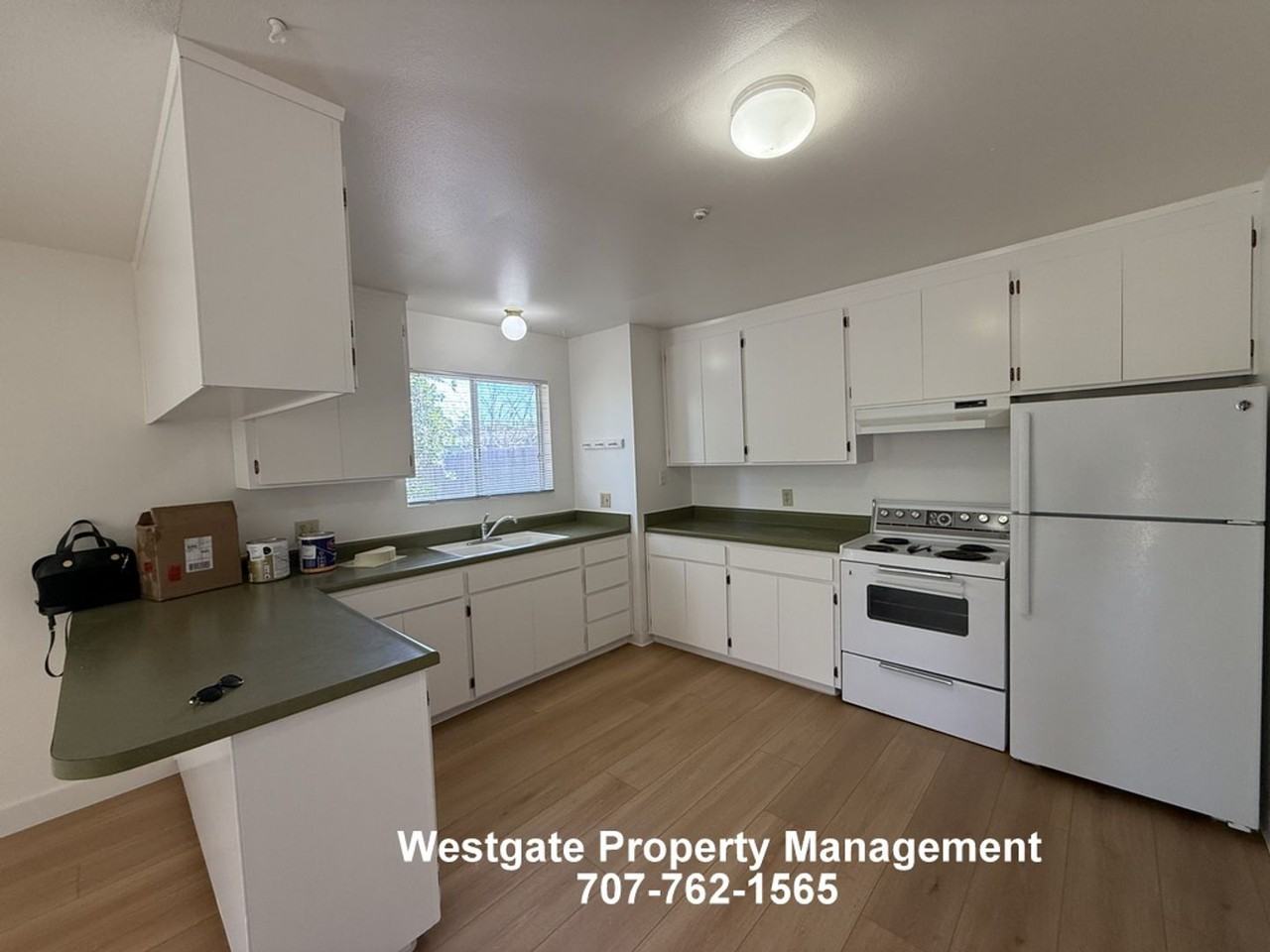 327 Bassett St #C - Photo 6 of 13