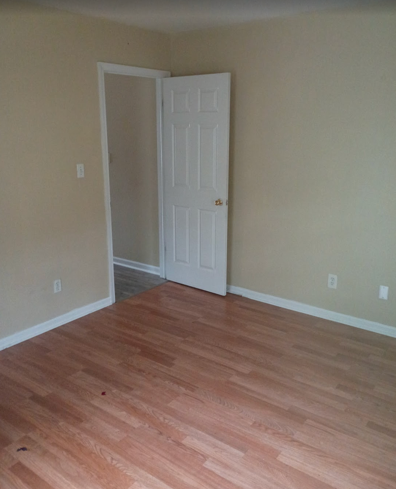 1332 Grand Ave - Photo 2 of 7