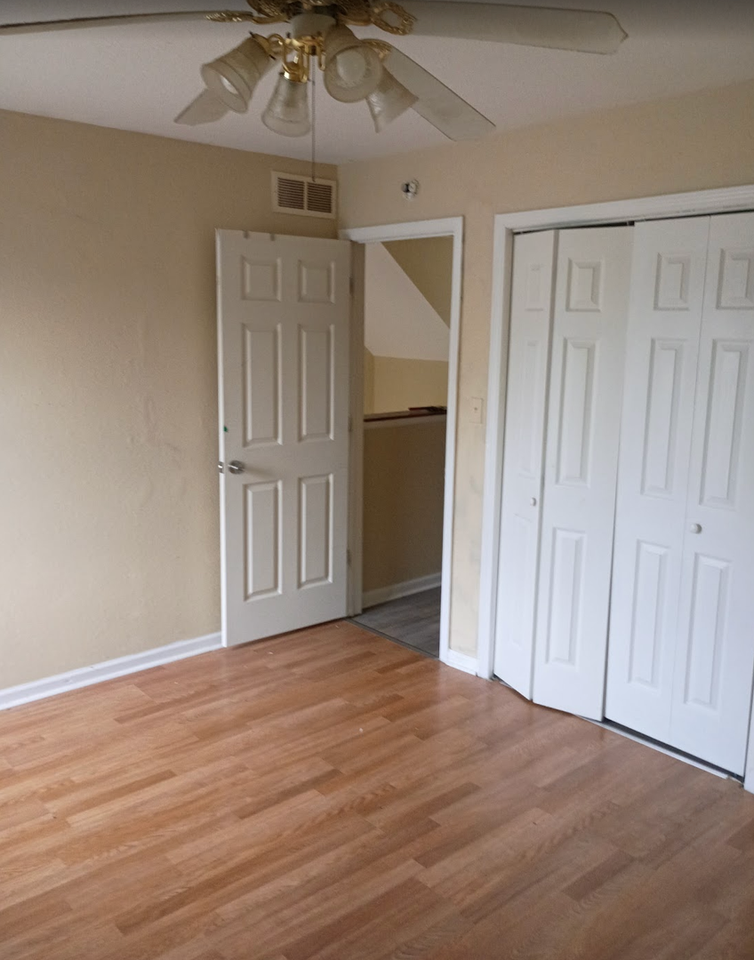 1332 Grand Ave - Photo 4 of 7