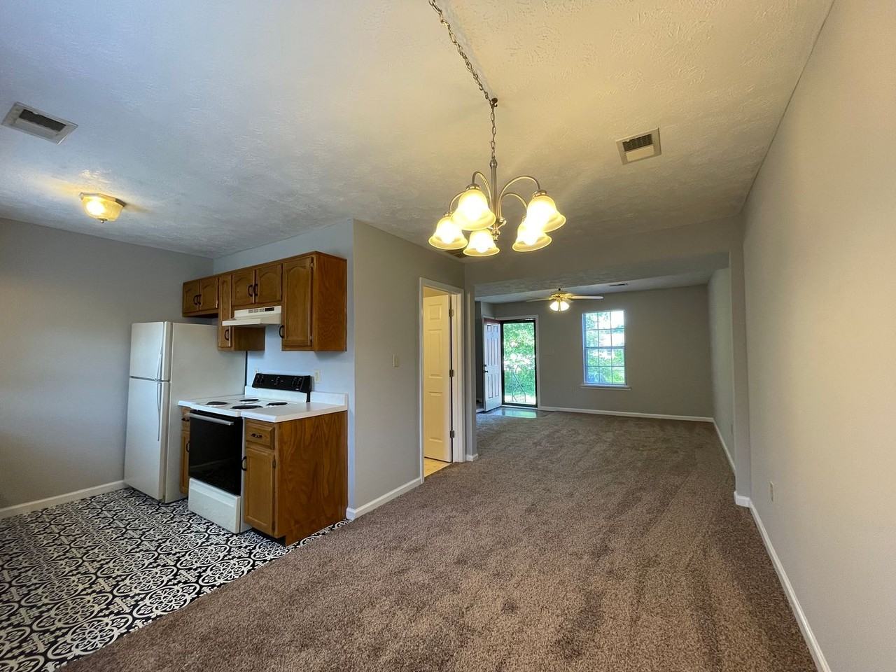 117 Lester Drive - Photo 3 of 16