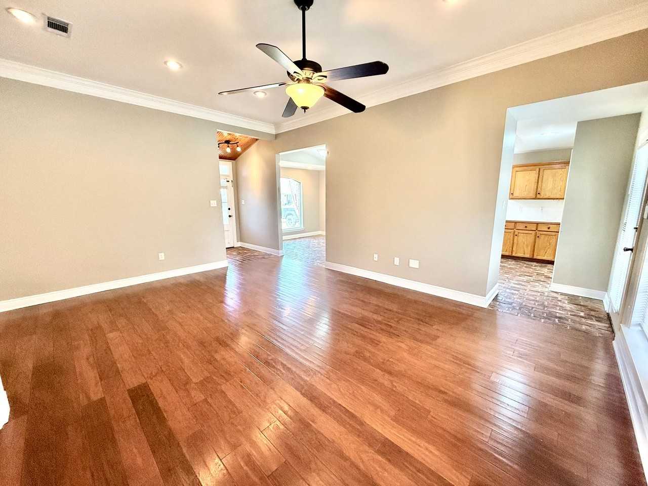 12483 Fairhope Way - Photo 5 of 35