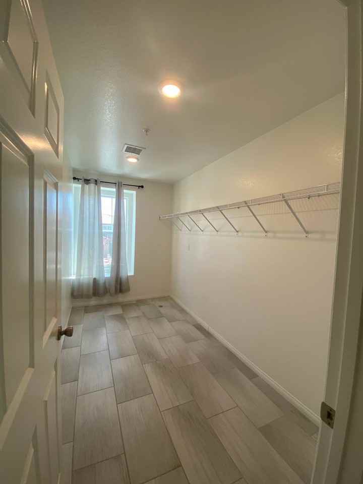 7553 Citrusmoon Ct - Photo 2 of 8