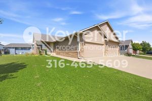 featured image of 311 N Grandstone St