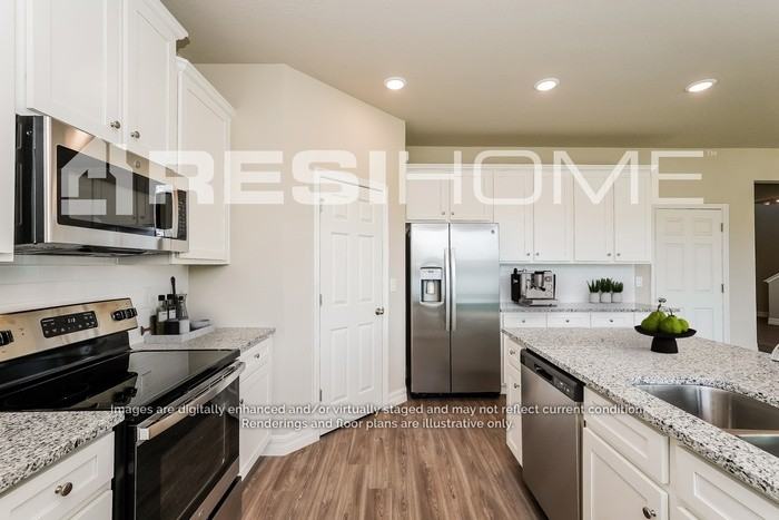 1694 Diane St - Photo 4 of 18