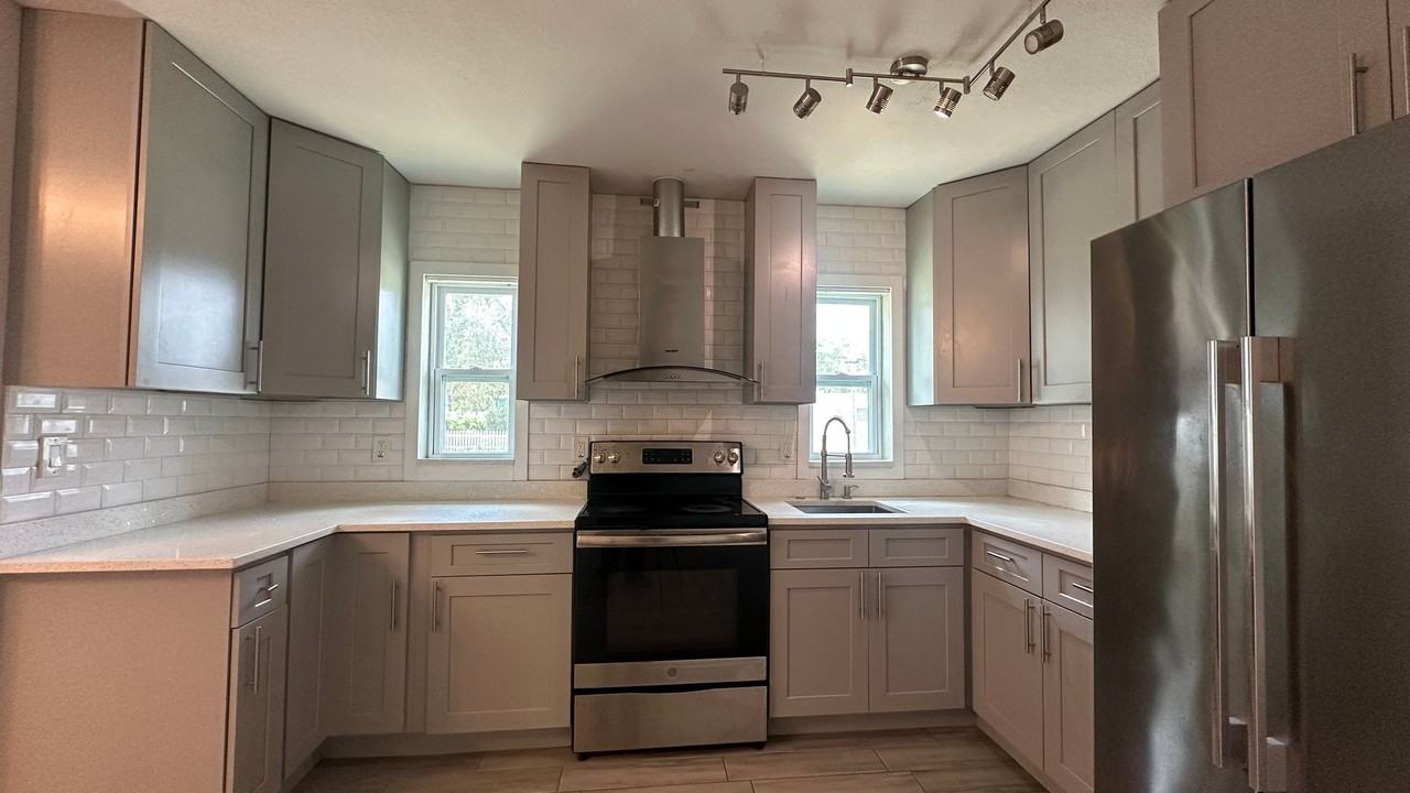 517 San Juan Blvd - Photo 5 of 21