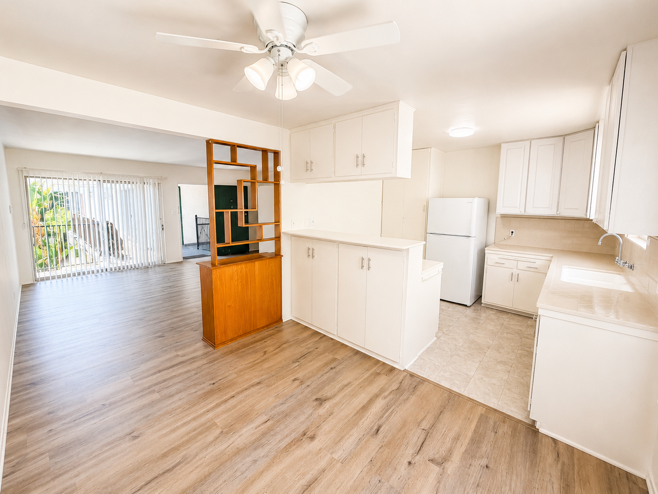 Camarillo 10250 - Photo 4 of 13
