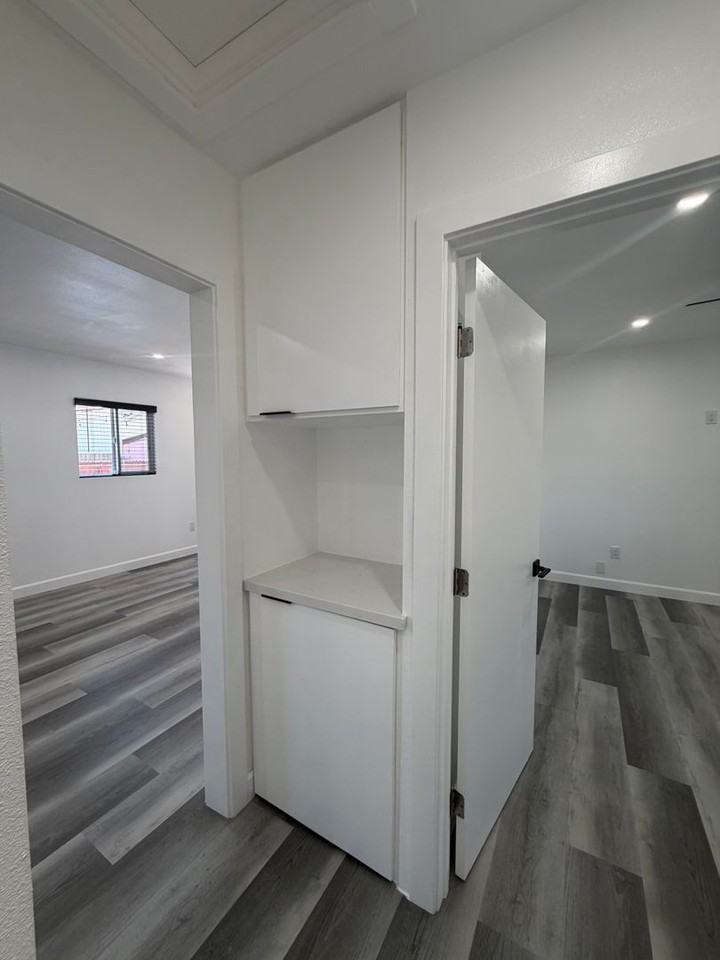 15512 S White Ave - Photo 5 of 14