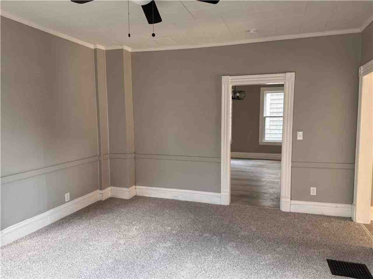 809 Linden St - Photo 4 of 13