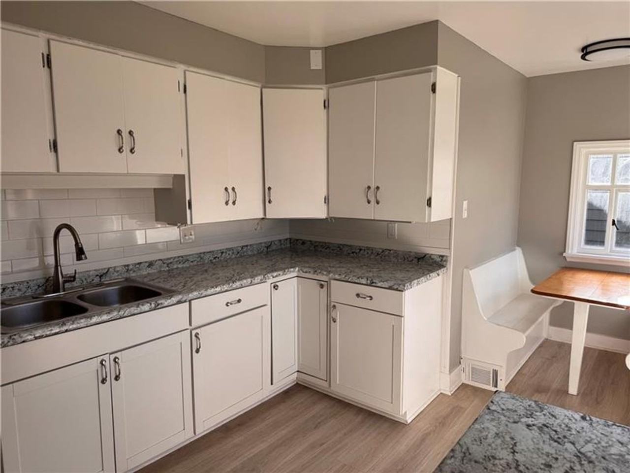 809 Linden St - Photo 7 of 13