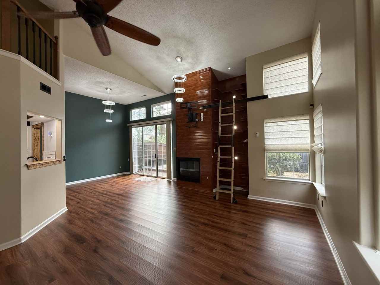 131 Spoon Ct - Photo 4 of 23