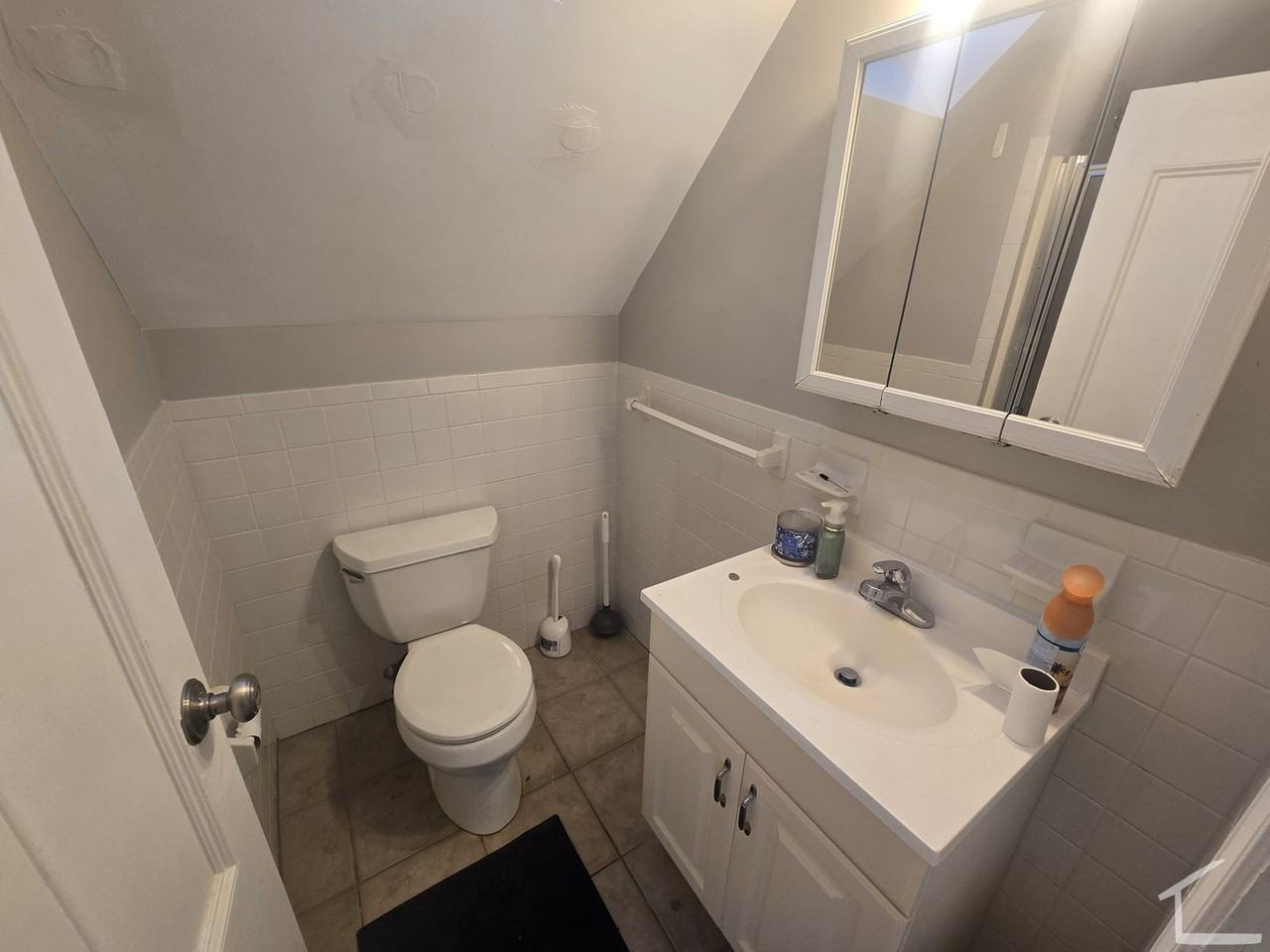 99 Summer St - Photo 5 of 6