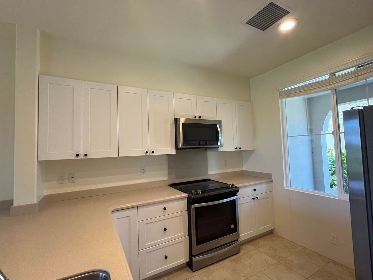 91-2220 Kaiwawalo St #4402 - Photo 5 of 25