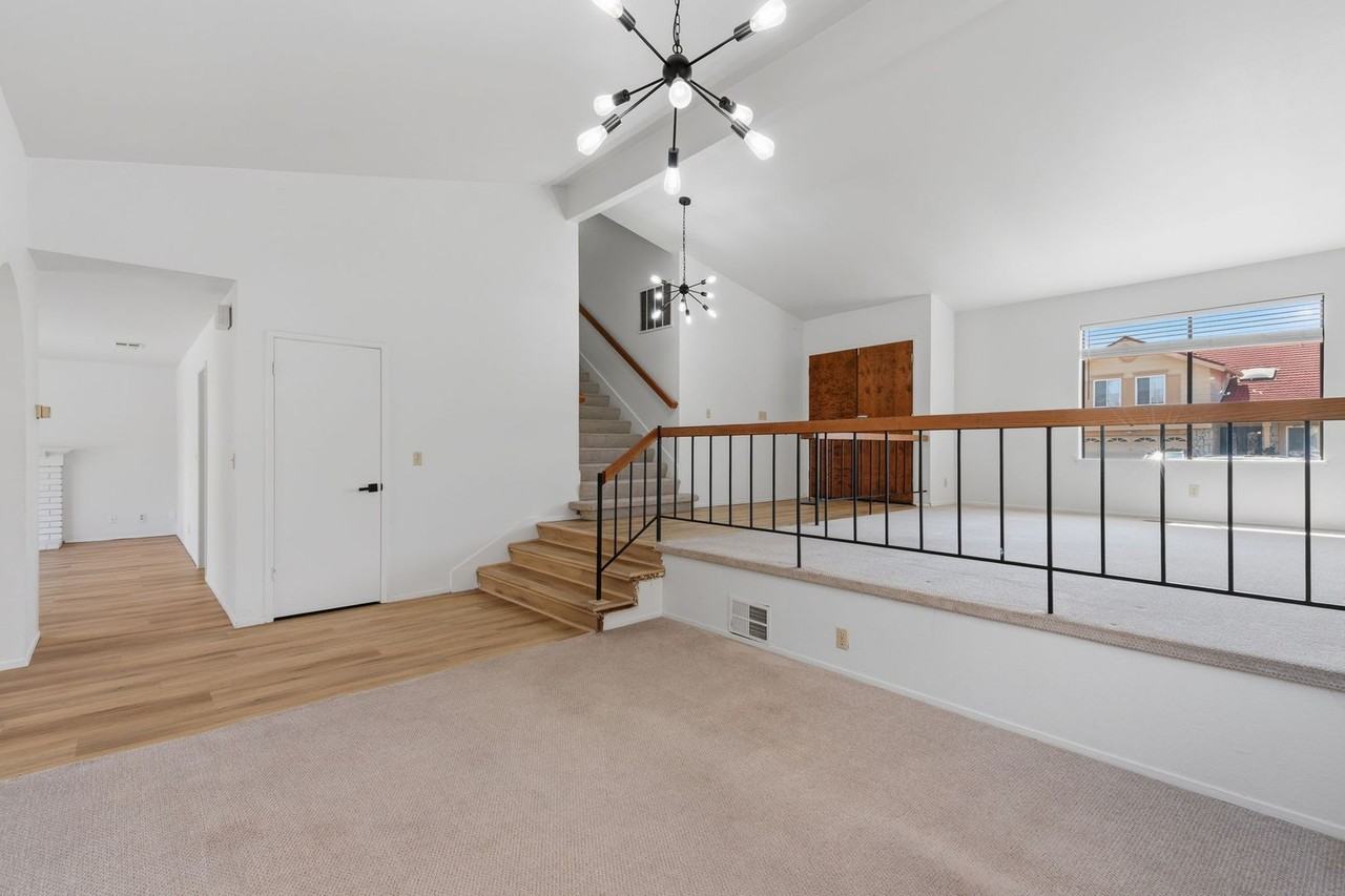 1387 Xavier Ave - Photo 6 of 32