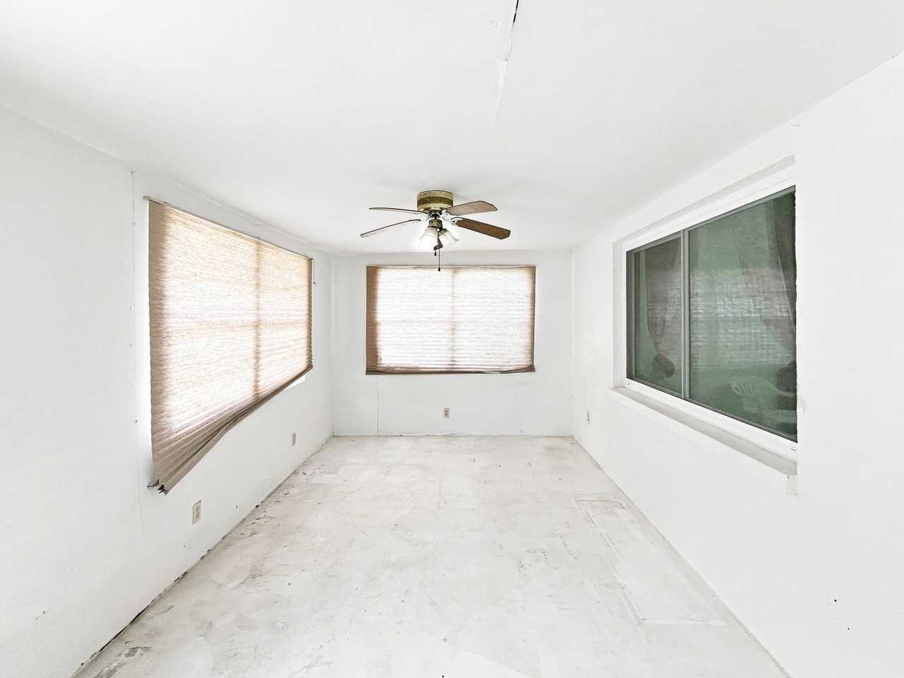 12829 109th St - Photo 4 of 20