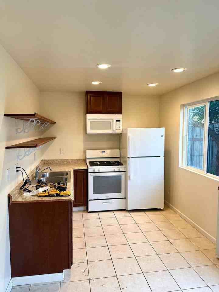 2107 Sunset Ave - Photo 3 of 14