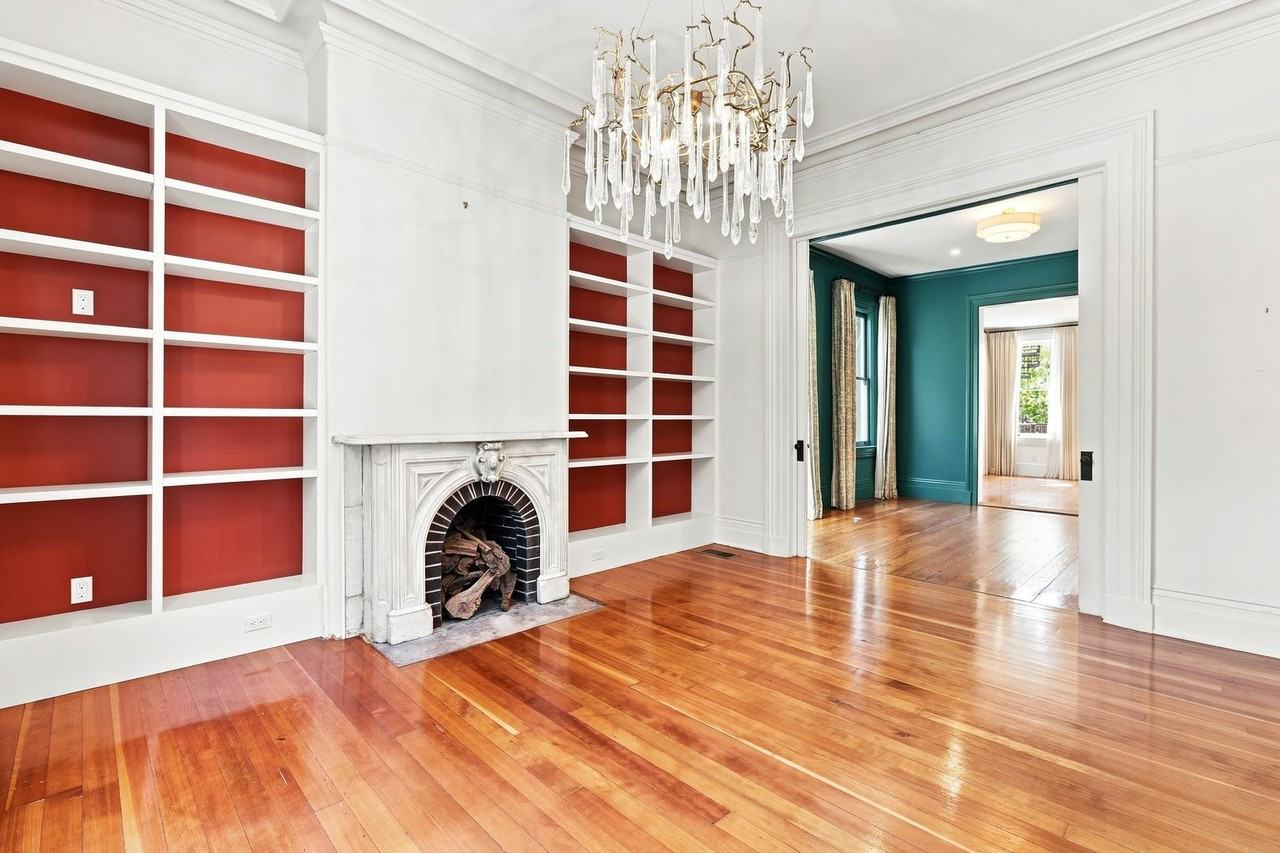 2570 Folsom St - Photo 3 of 37