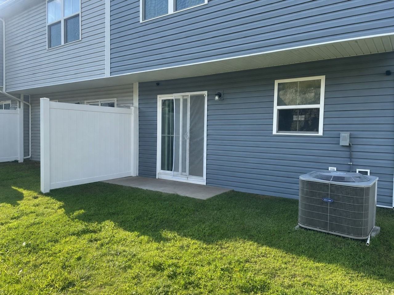 1613 Mountain Ash Ln - Photo 4 of 22