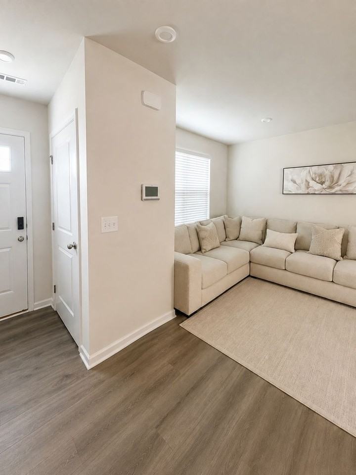 1613 Mountain Ash Ln - Photo 6 of 22