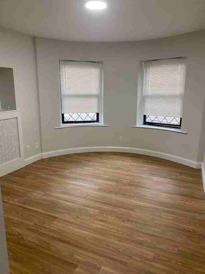 1460 Commonwealth Ave - Photo 3 of 18