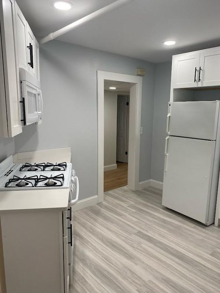 1460 Commonwealth Ave - Photo 7 of 18
