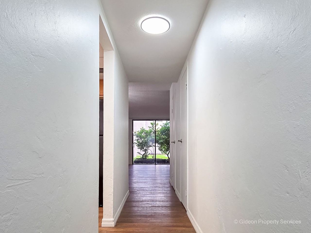 711 Sw 75th St - Photo 6 of 40