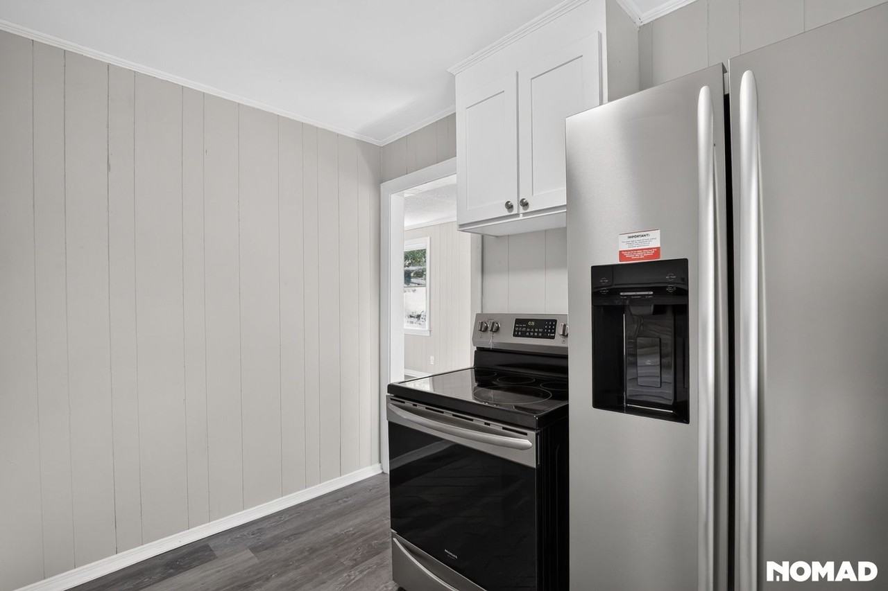 56 Baxter St - Photo 5 of 28