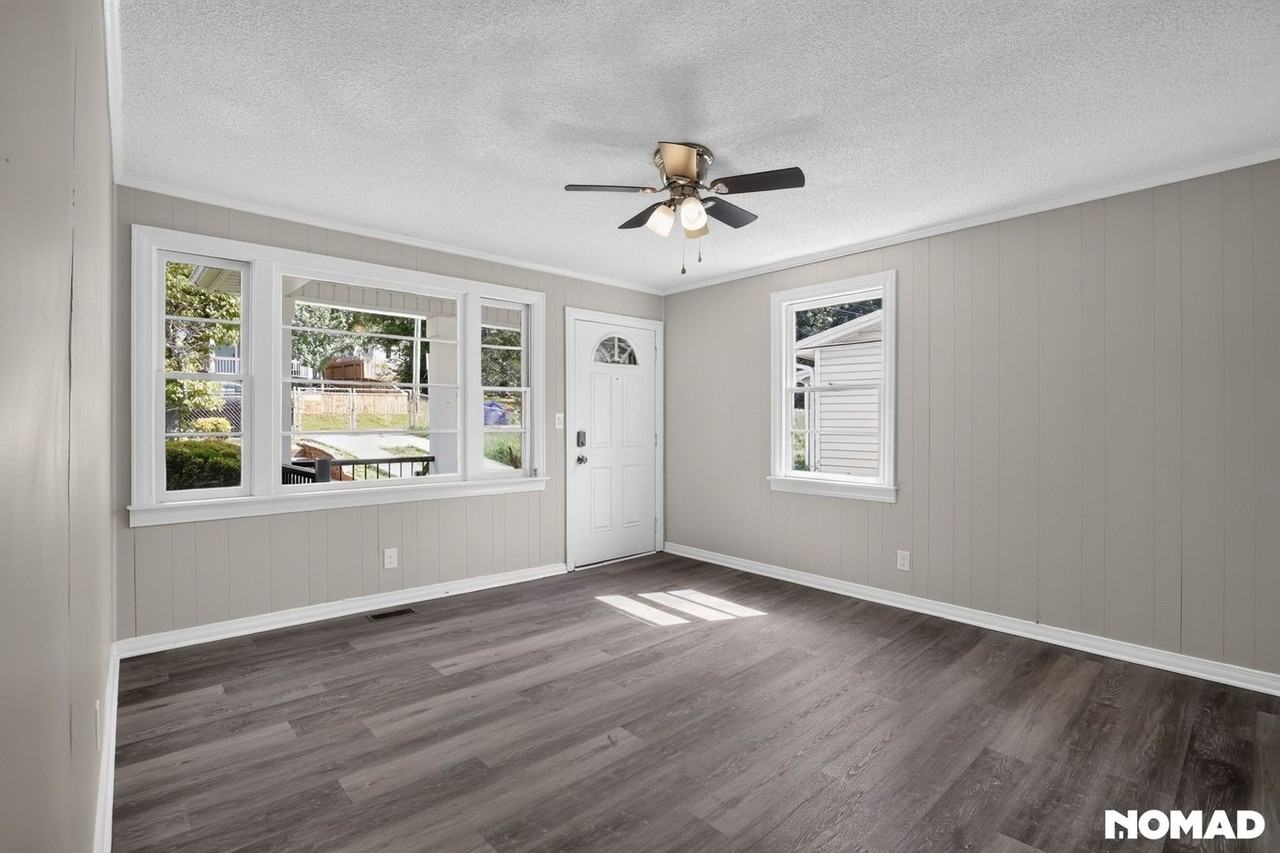 56 Baxter St - Photo 6 of 28