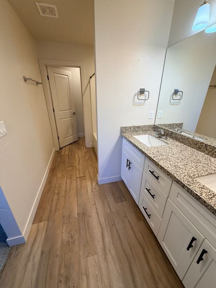 12263 Solid Rock Dr - Photo 4 of 15