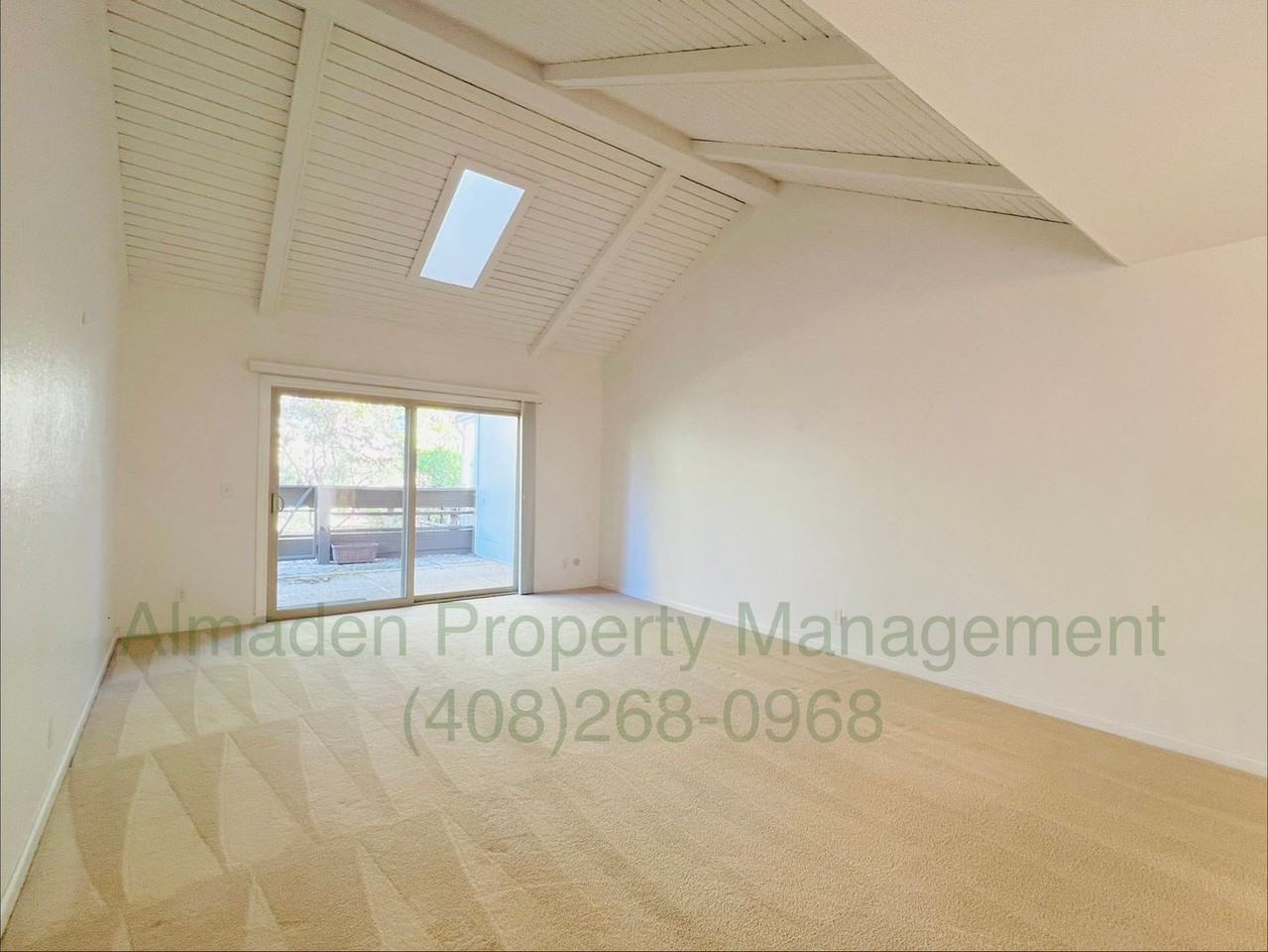6082 Montgomery Ct - Photo 3 of 15