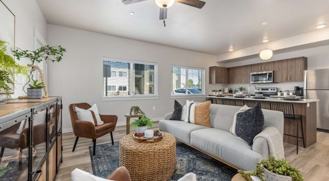 3225 E Greenhurst Rd - Photo 1 of 1
