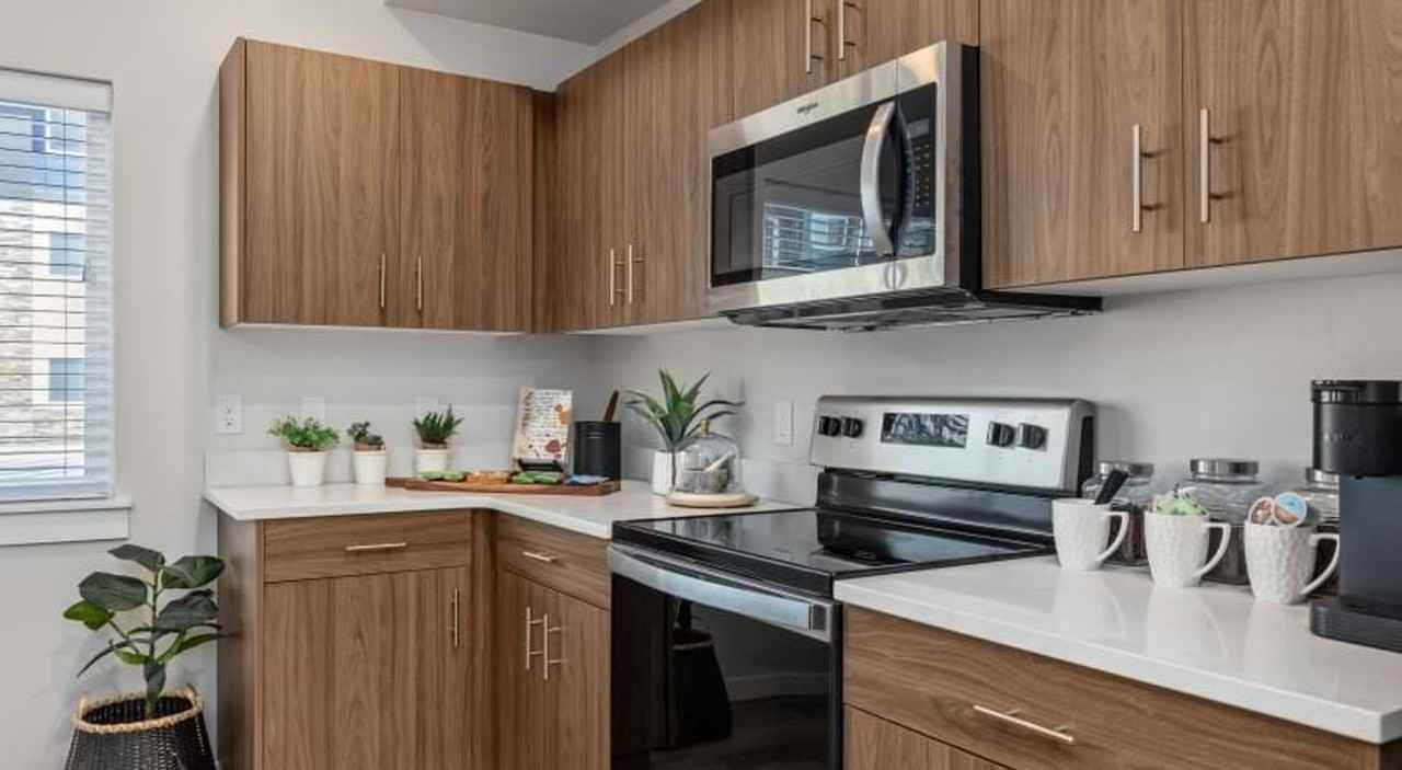 3225 E Greenhurst Rd - Photo 5 of 19