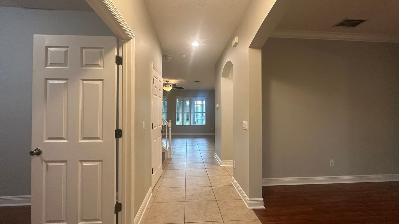 418 Brentwood Club Cv - Photo 5 of 50