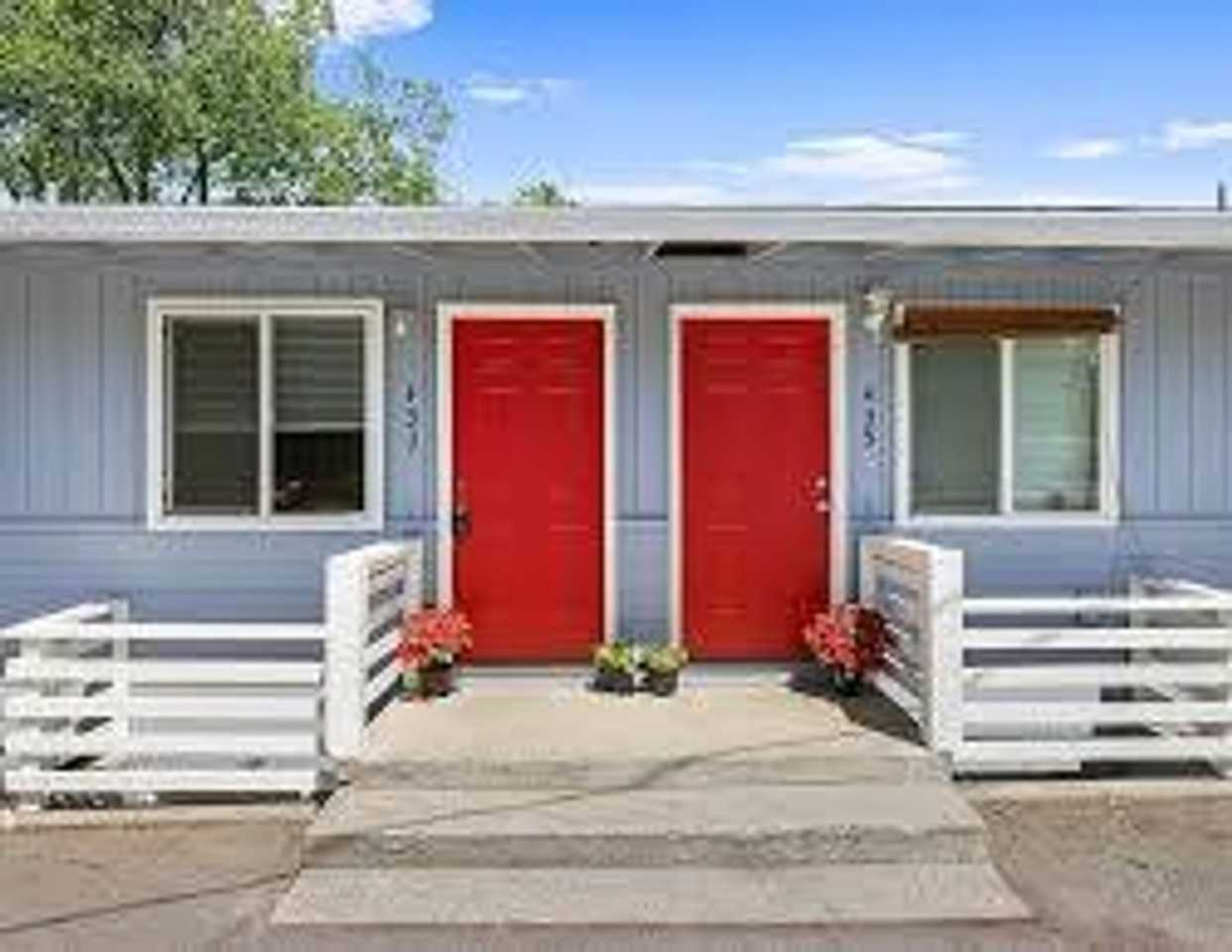 431 431 - 437 Elm St - Photo 3 of 18
