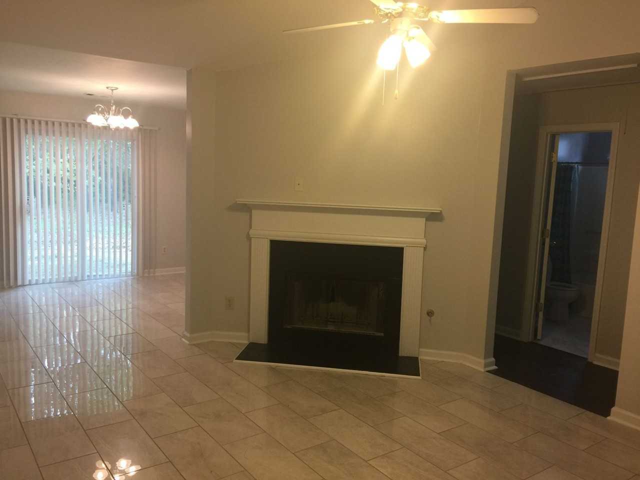 95 Hampton Oaks Dr - Photo 3 of 14