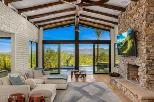 featured image of 6331 E Hummingbird Ln