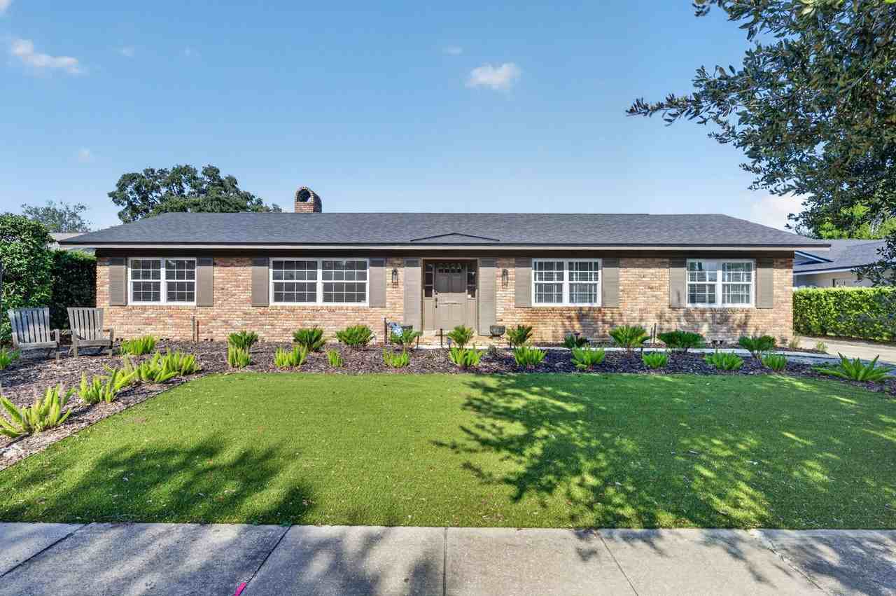 677 Selkirk Dr - Photo 2 of 39
