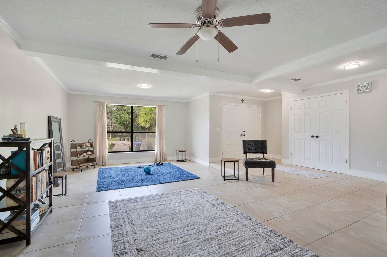 2724 Ardon Ave - Photo 4 of 43