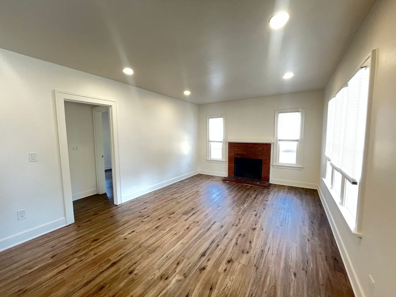 644 Mountain View St - Photo 3 of 24