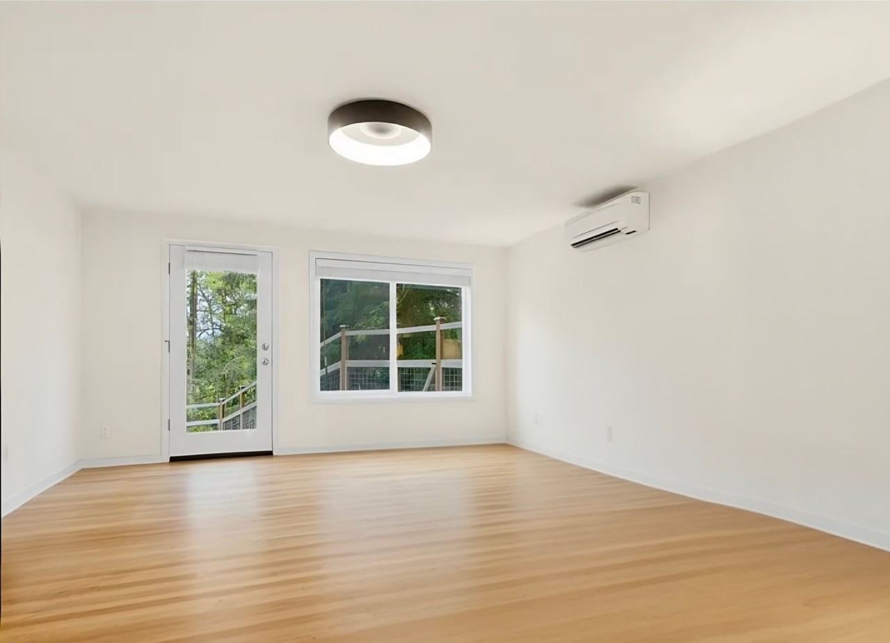 4017 251st Way Ne - Photo 5 of 10