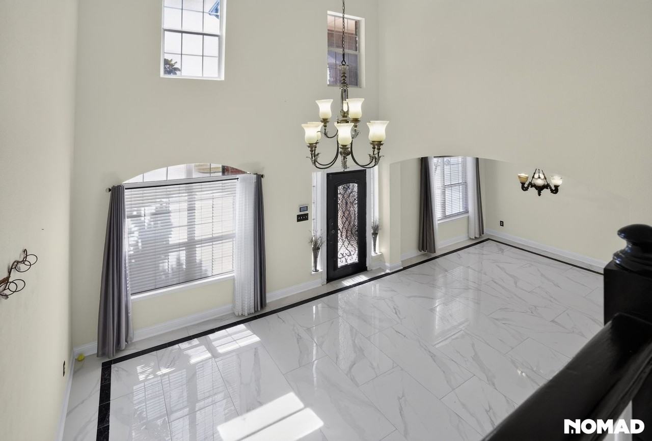 4 Westgrove Ct - Photo 3 of 46