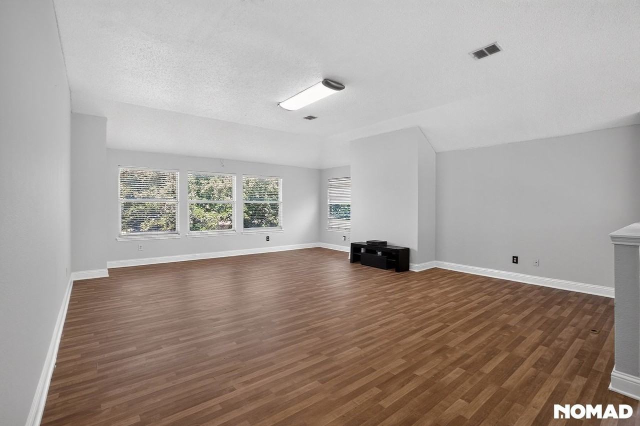 4 Westgrove Ct - Photo 5 of 46