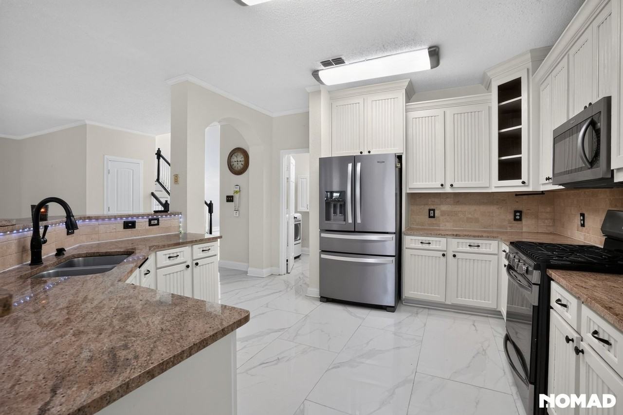 4 Westgrove Ct - Photo 7 of 46