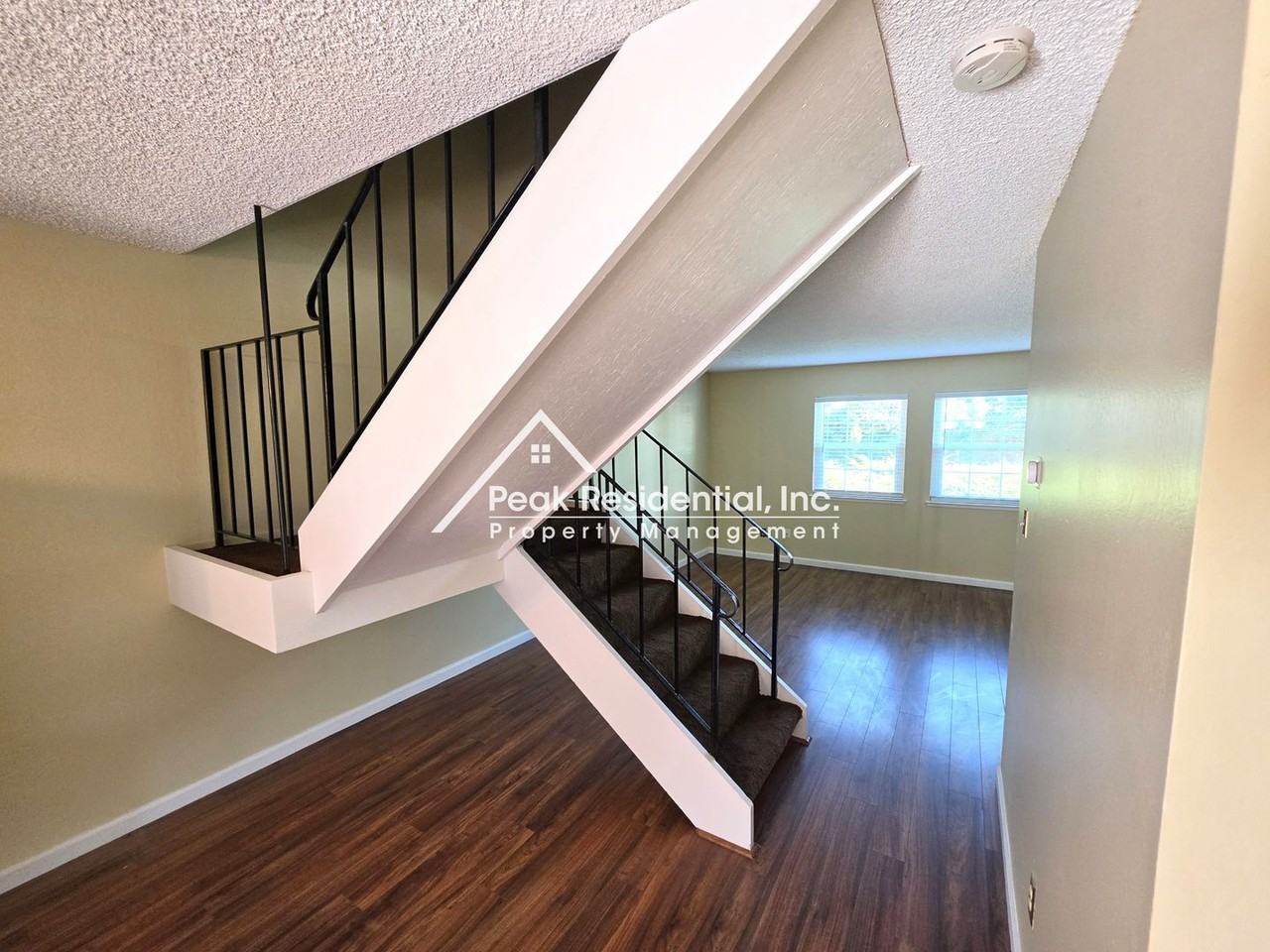 6691 Greenback Ln - Photo 4 of 20
